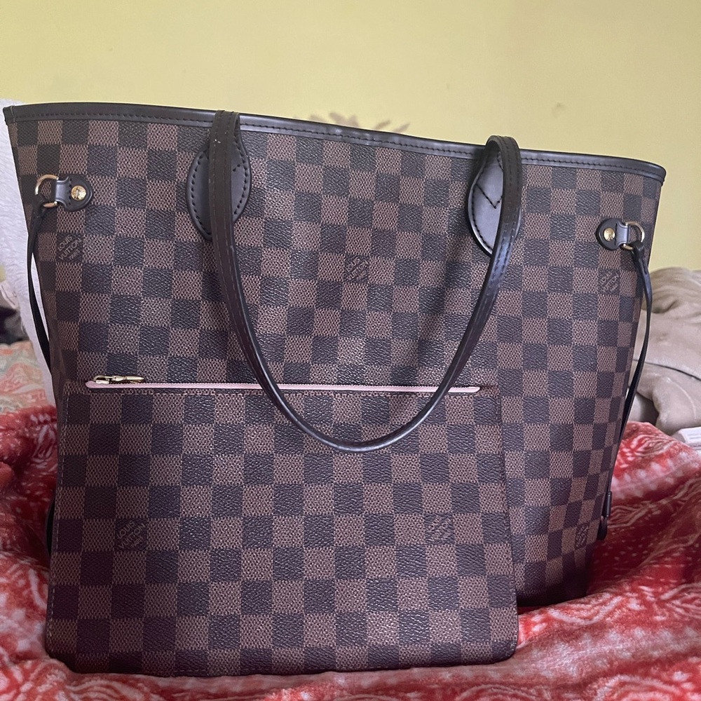 Louis Vuitton Neverfull MM